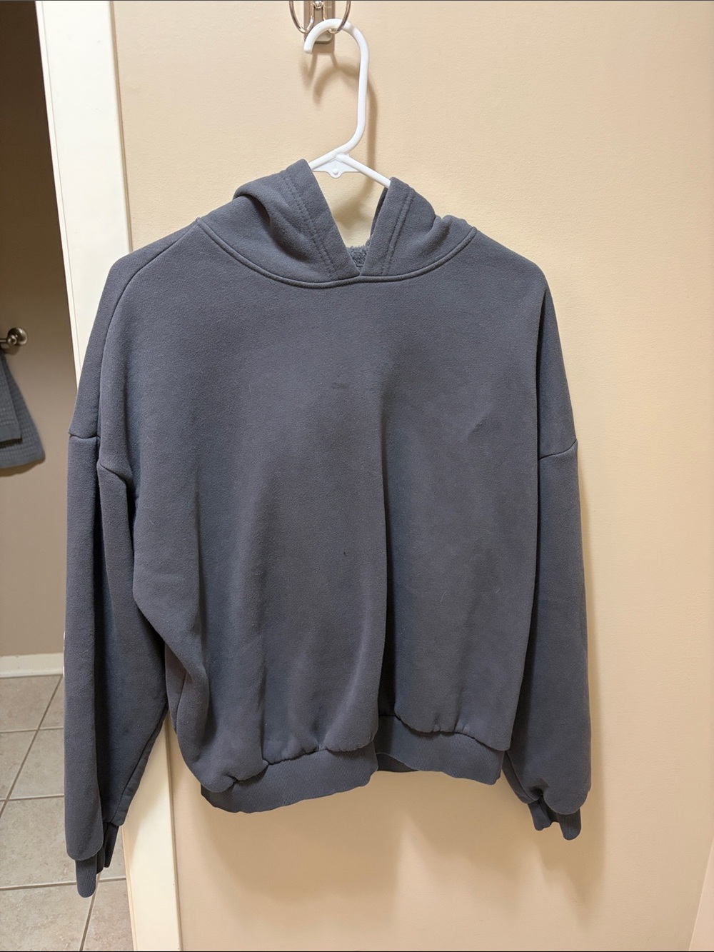 edikted viral bow hoodie